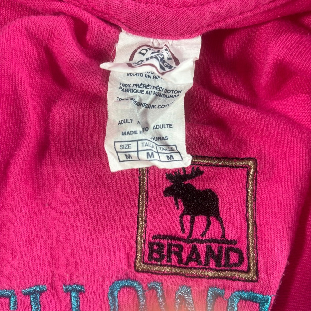 Vintage Yellowstone National Park Womens Tee Embroidered Moose Pink Size Medium - Picture 2 of 5